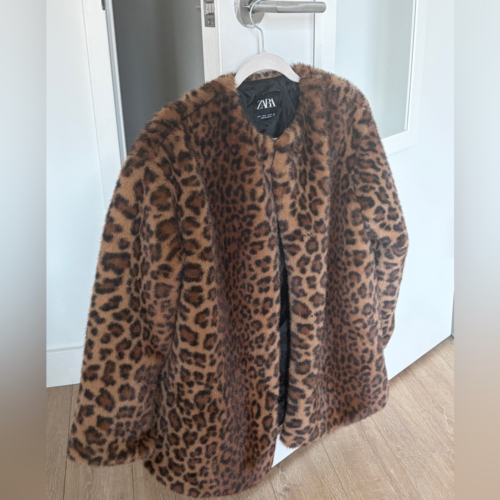 FAUX FUR ANIMAL PRINT COAT LEOPARD Zara - Picture 2 of 3